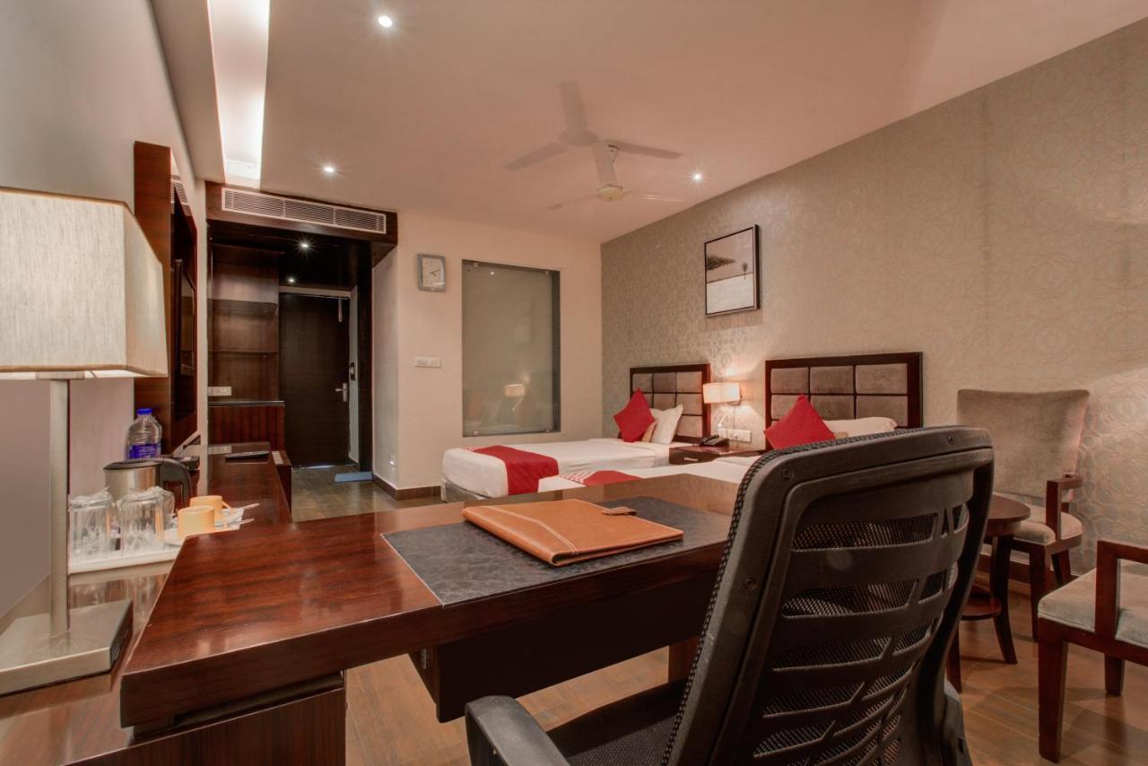 Hôtel Oyo 3575 The Wave International à Jamshedpur Extérieur photo