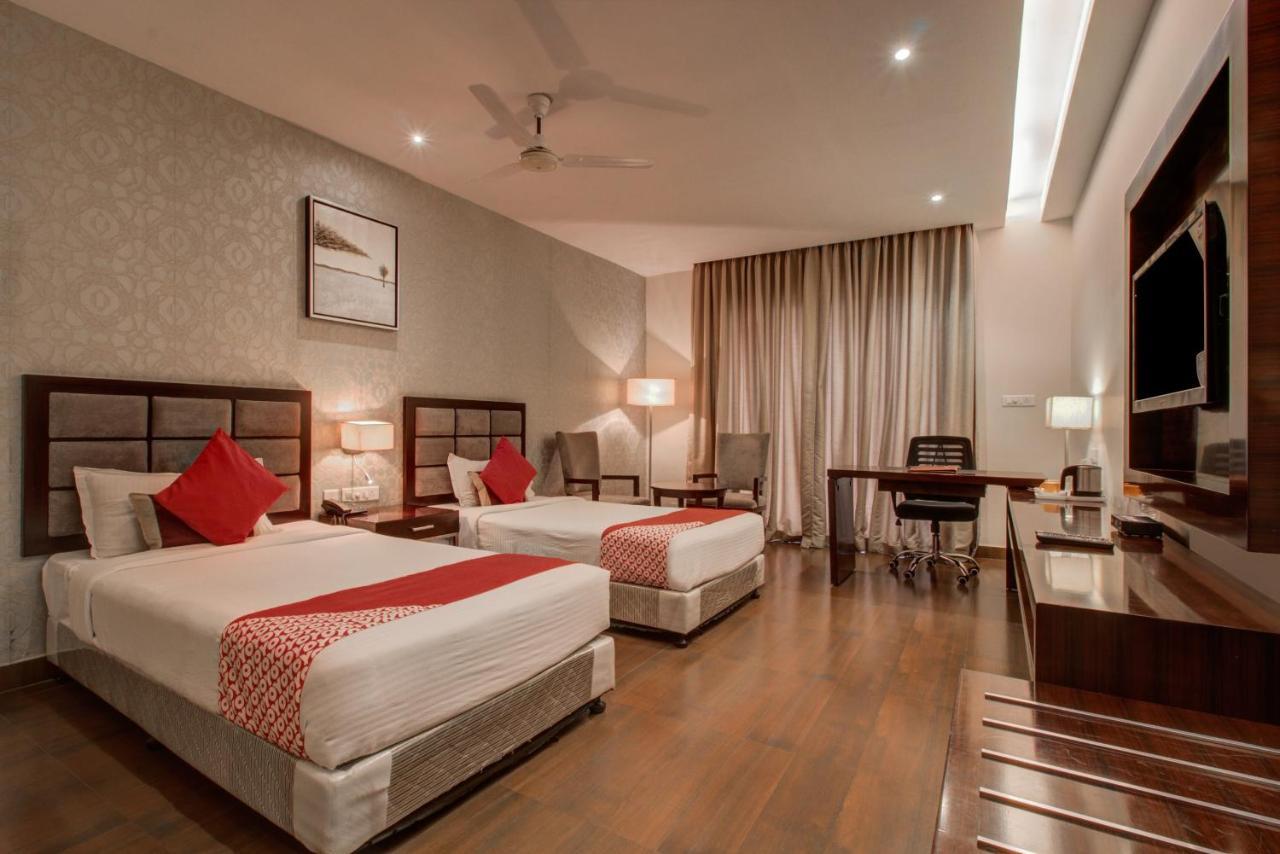 Hôtel Oyo 3575 The Wave International à Jamshedpur Extérieur photo