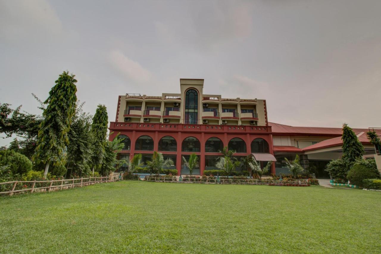 Hôtel Oyo 3575 The Wave International à Jamshedpur Extérieur photo