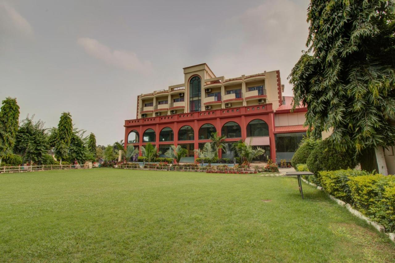 Hôtel Oyo 3575 The Wave International à Jamshedpur Extérieur photo